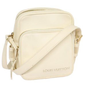 LOUIS VUITTON Cuir Bequia Trotteur MM Bag Leather White M95359 LV Auth 88027 | AlmaBagz