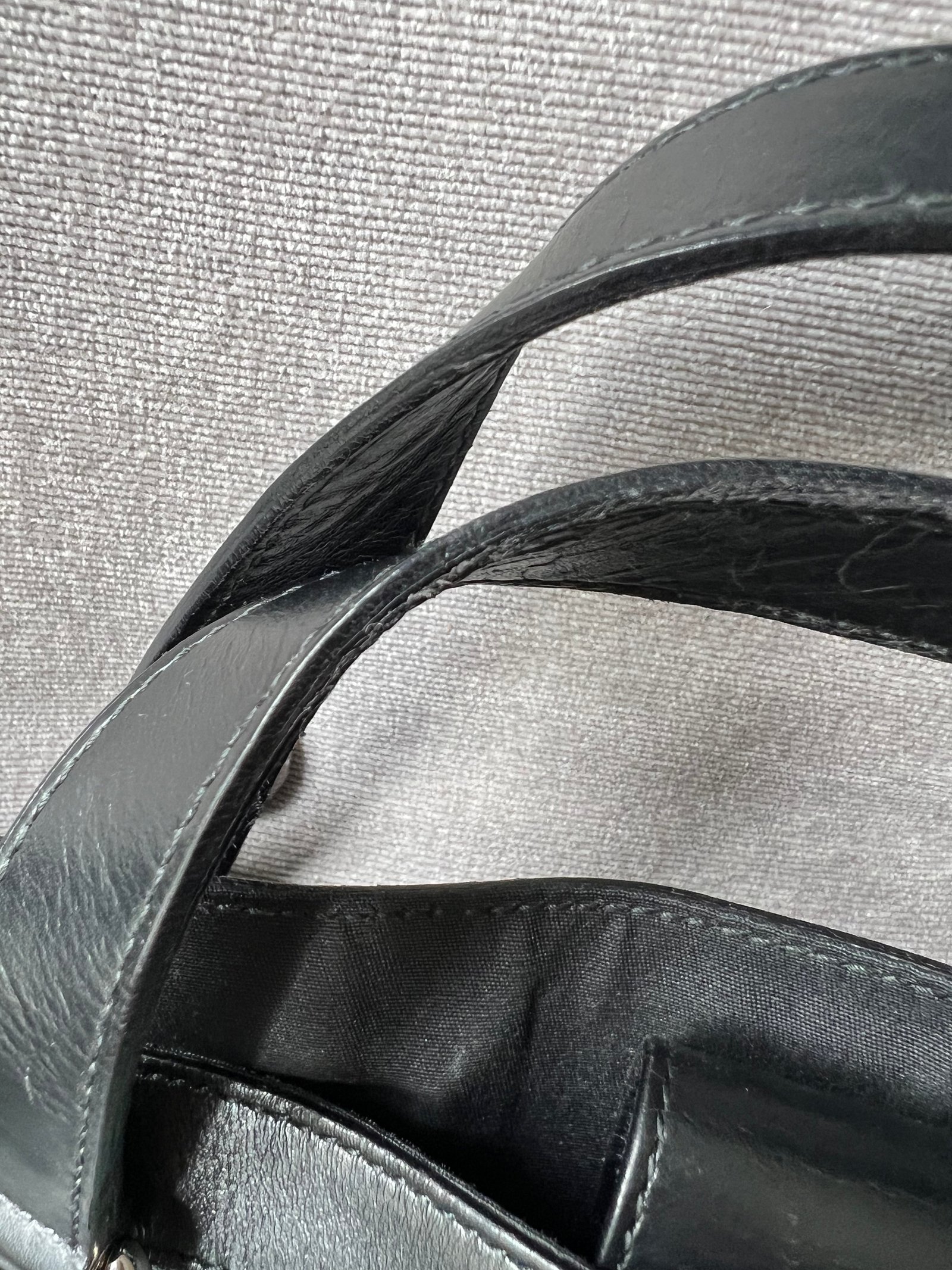 Gucci Abbey Convertible GG Canvas Tote | AlmaBagz - Image 10