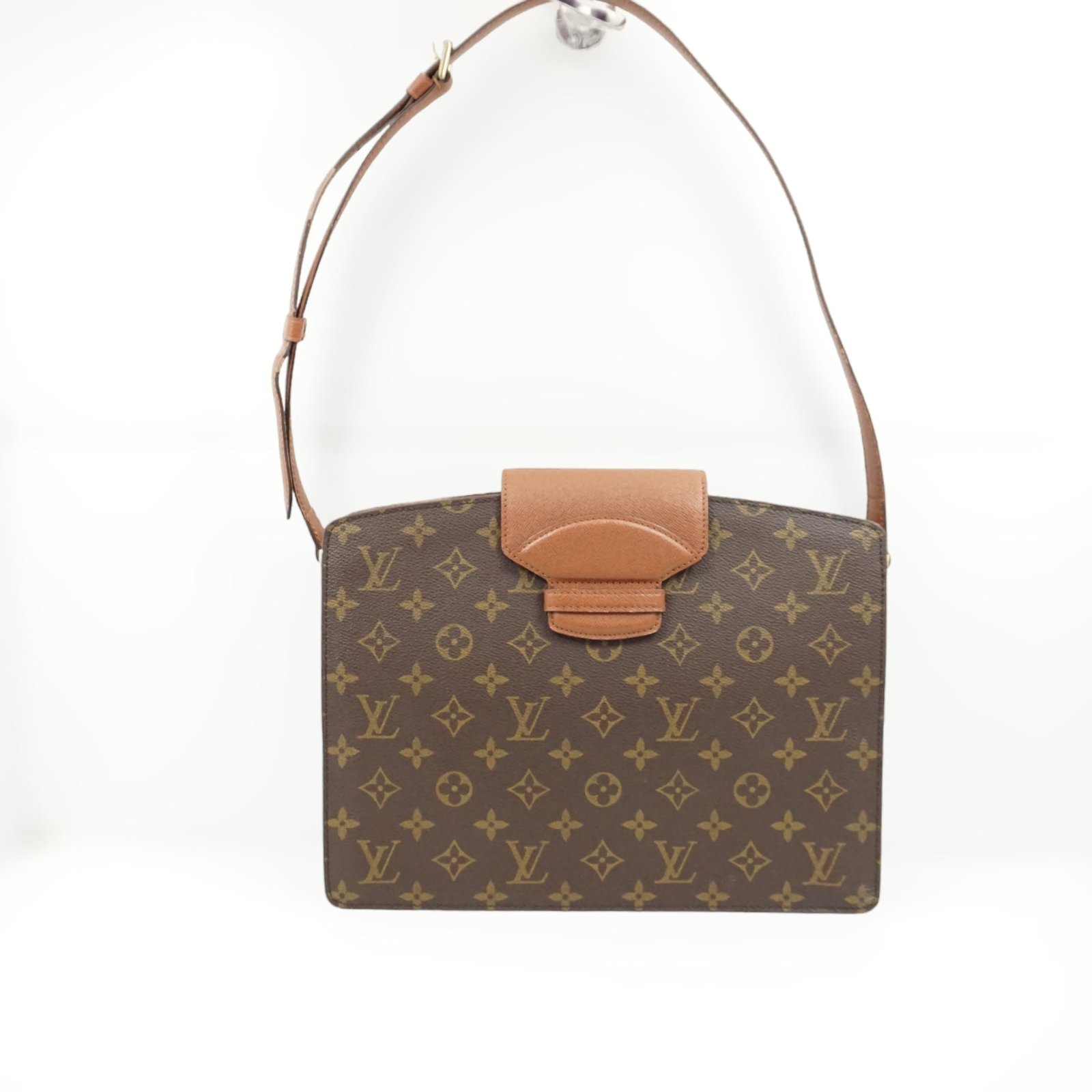 Louis Vuitton Courcelle | AlmaBagz