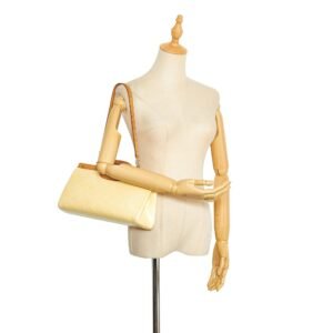 LOUIS VUITTON Monogram Vernis Roxbury Drive White | AlmaBagz