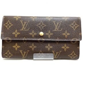 Louis Vuitton Monogram  Monogram Long Wallet (Bi-Fold) | AlmaBagz
