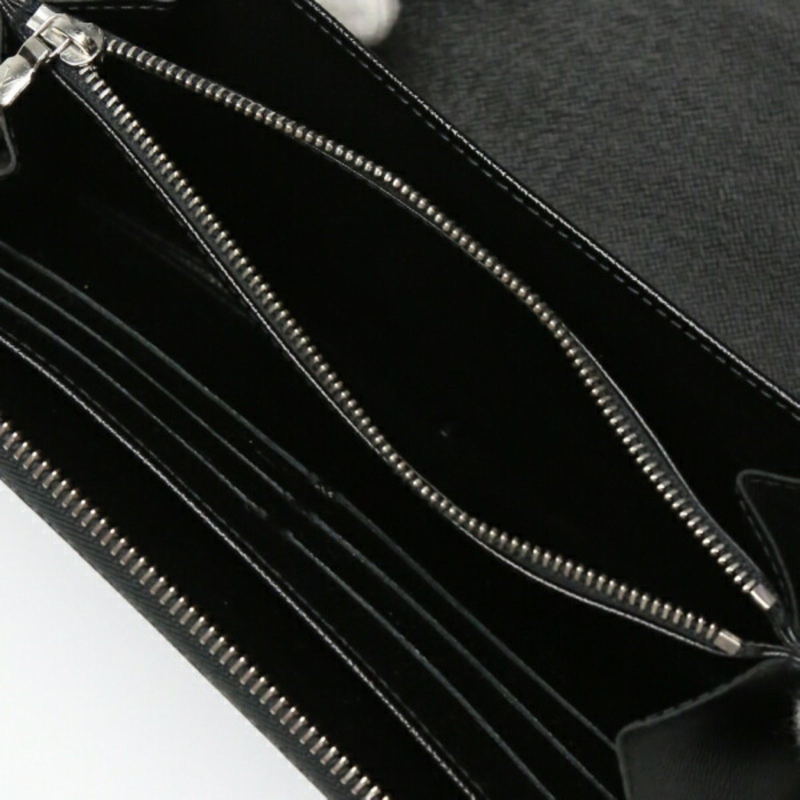 LOUIS VUITTON Organizer Wallet | AlmaBagz - Image 5