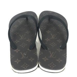 LOUIS VUITTON Sandals rubber Brown Monogram Beach sandal 8 | AlmaBagz
