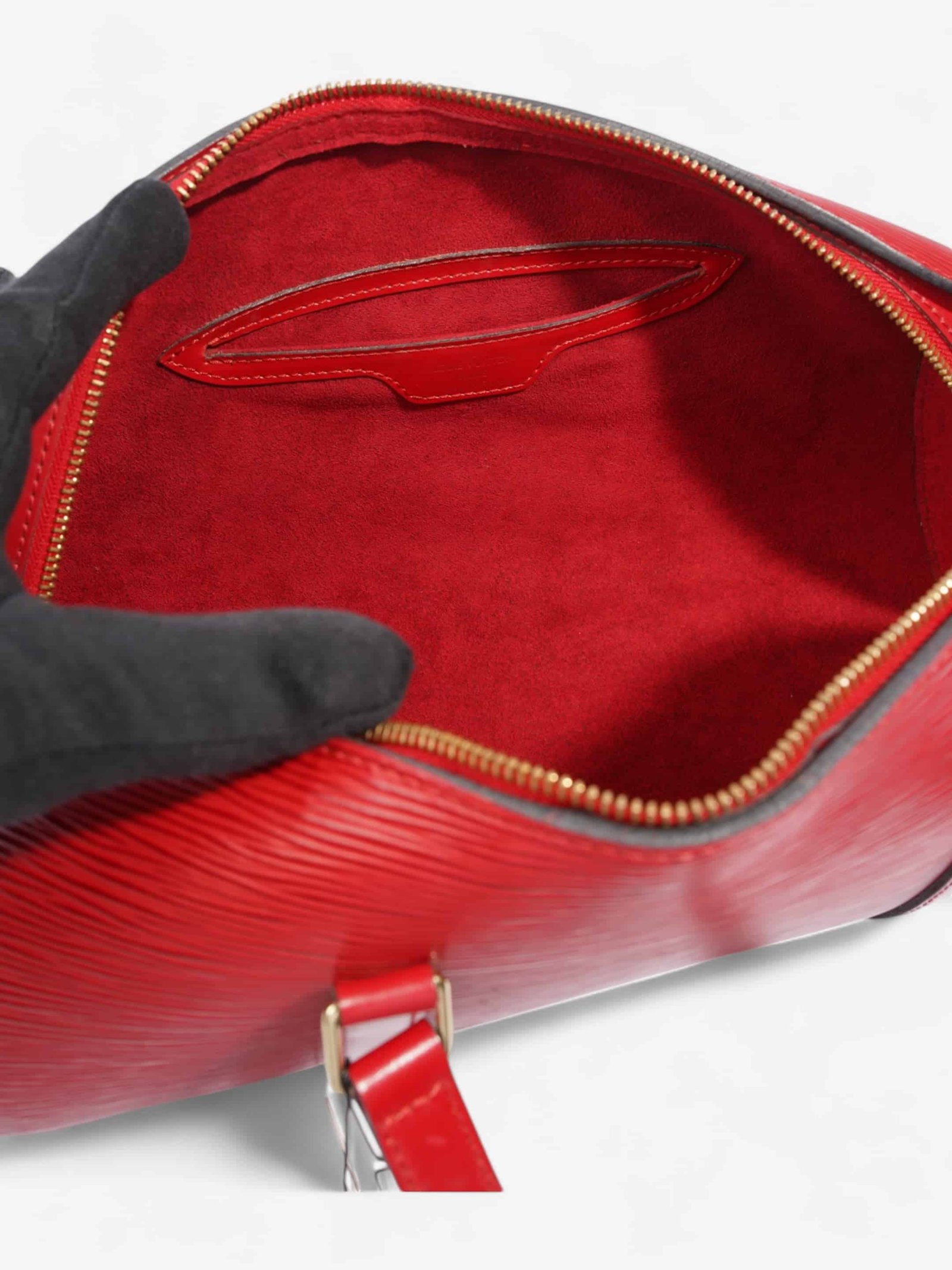 Louis Vuitton Soufflot Red Epi Leather | AlmaBagz - Image 7