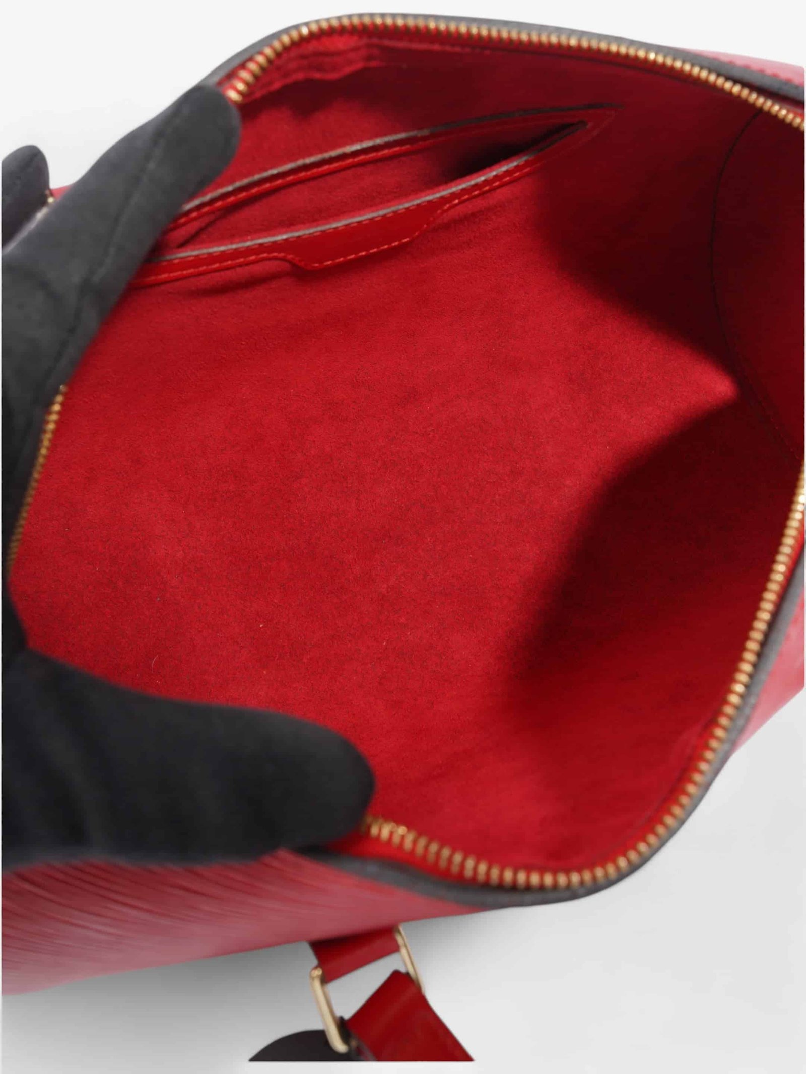 Louis Vuitton Soufflot Red Epi Leather | AlmaBagz - Image 8