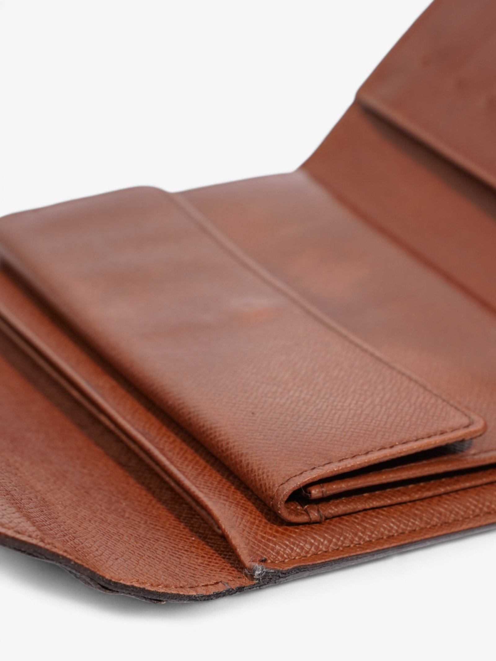 Louis Vuitton Porte Tresor Etui Papiers Monogram Coated Canvas | AlmaBagz - Image 9