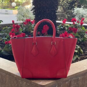 Louis Vuitton - Sac Phenix cuir épi rouge | AlmaBagz