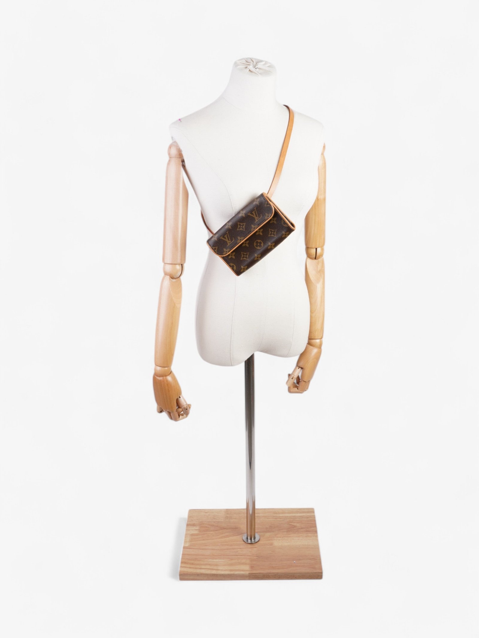 Louis Vuitton Pochette Florentine Monogram Coated Canvas XS | AlmaBagz