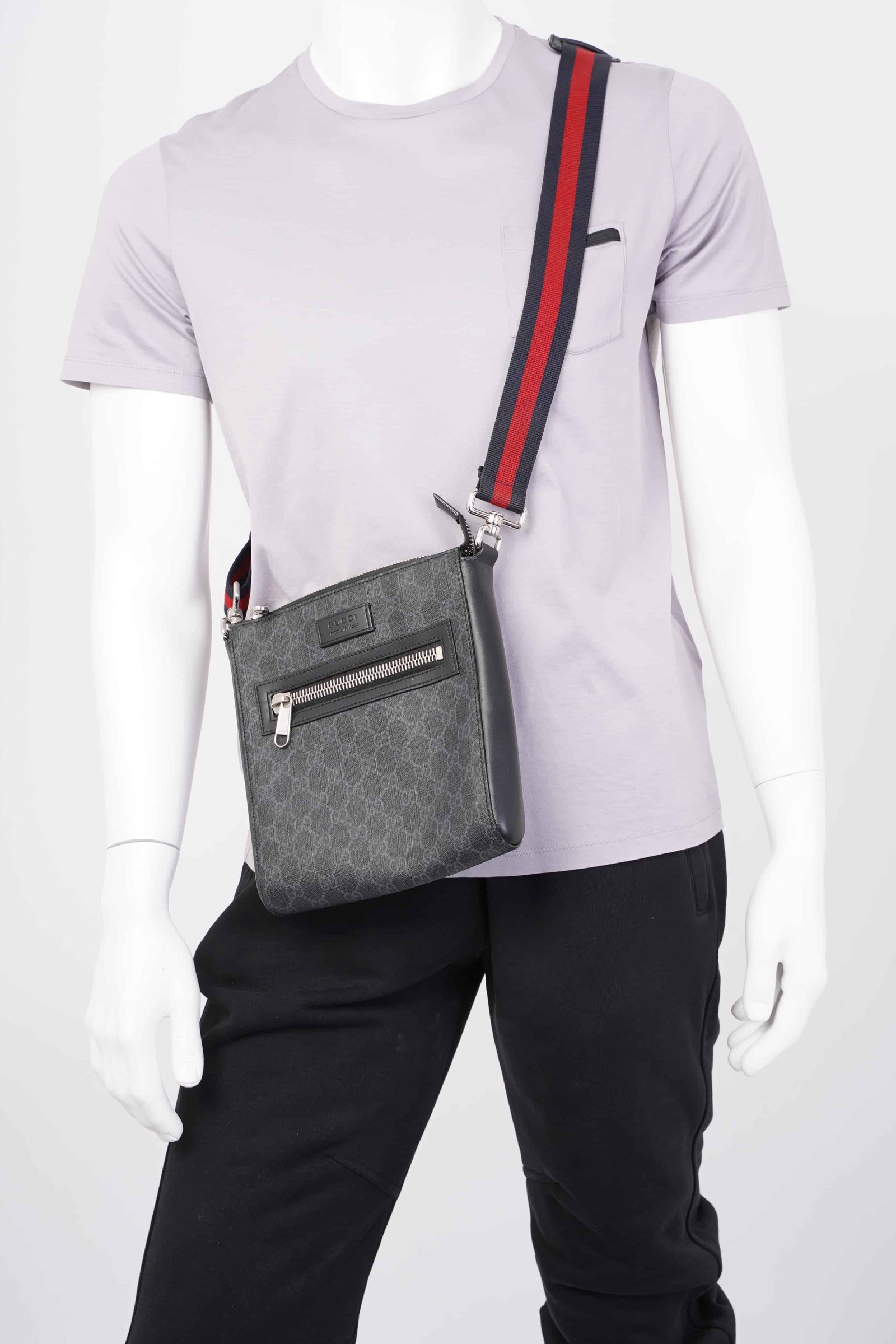 Gucci Small Messenger Black GG Supreme Coated Canvas | AlmaBagz