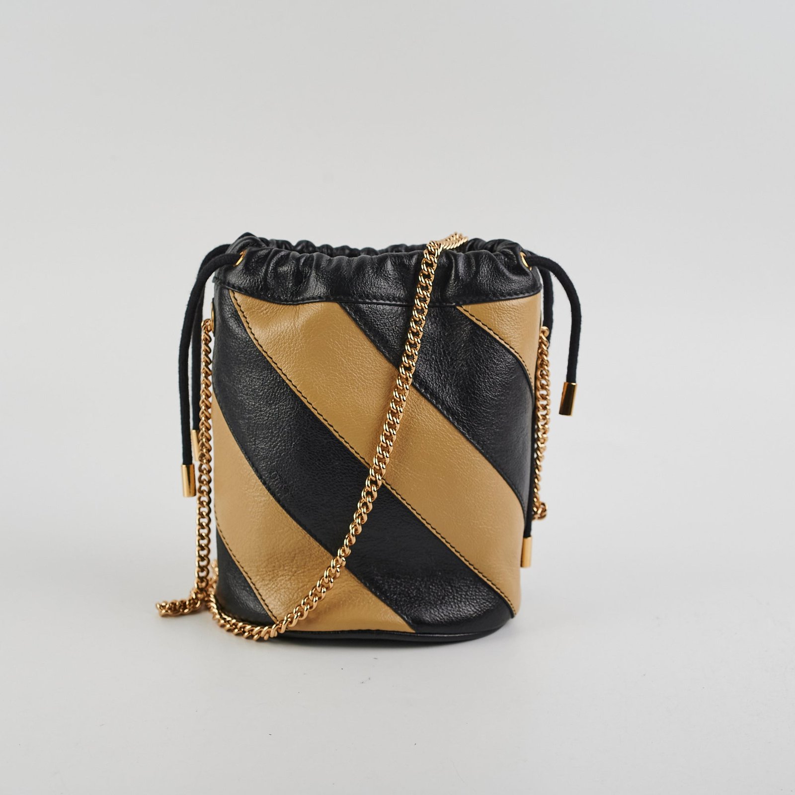 Gucci Marmont Chain Bucket Bag | AlmaBagz