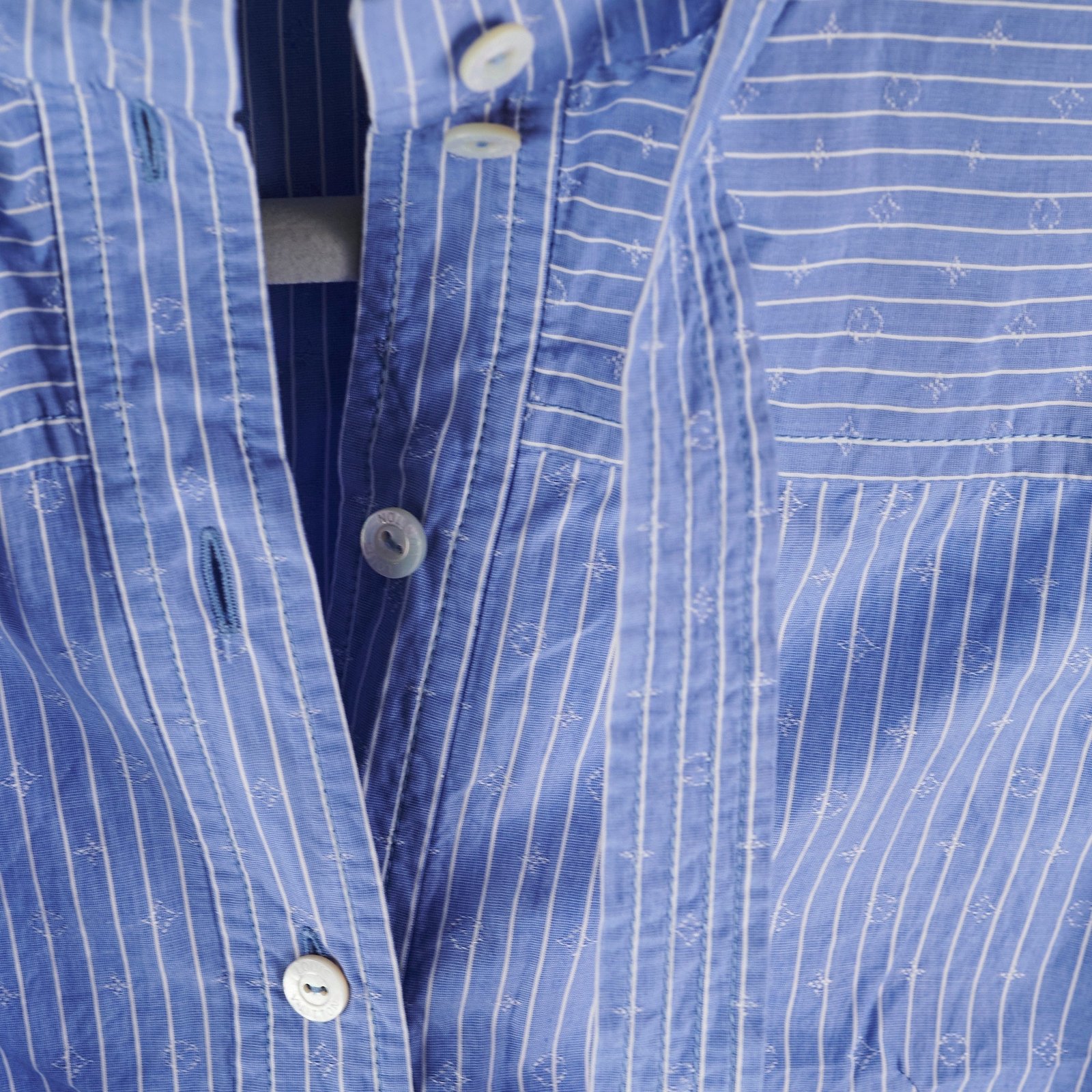 Louis Vuitton Slesveless Lavaliere Blouse Blue Size 34 | AlmaBagz - Image 8