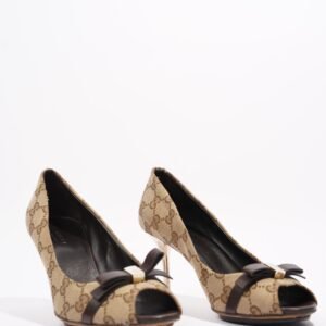 Gucci GG Pumps Beige / Brown Canvas EU 37 UK 4 | AlmaBagz