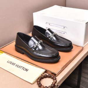 Louis Vuitton Mocassin shoes | AlmaBagz