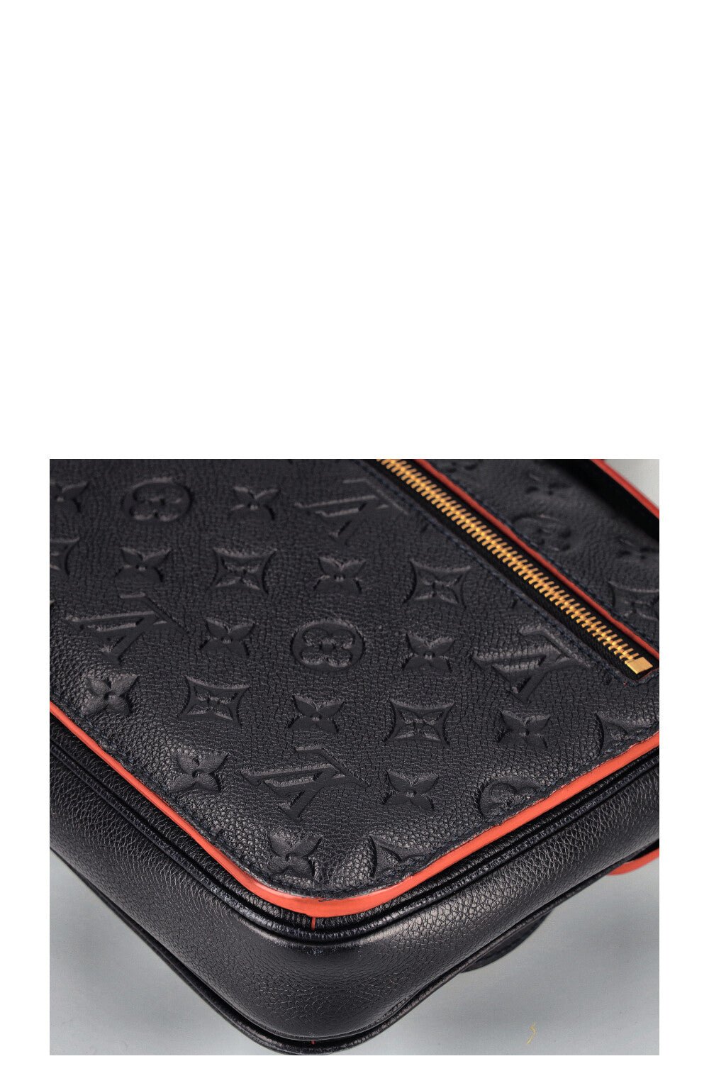 LOUIS VUITTON Pochette Metis Empreinte Marine Rouge | AlmaBagz - Image 10