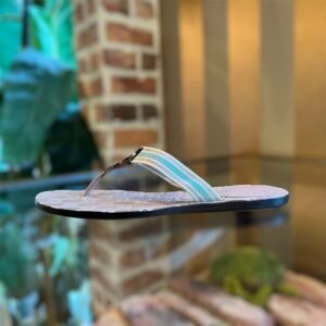 GUCCI Pink Blue Striped Guccissima Thong Sandals SZ37.5(7.5US) | AlmaBagz