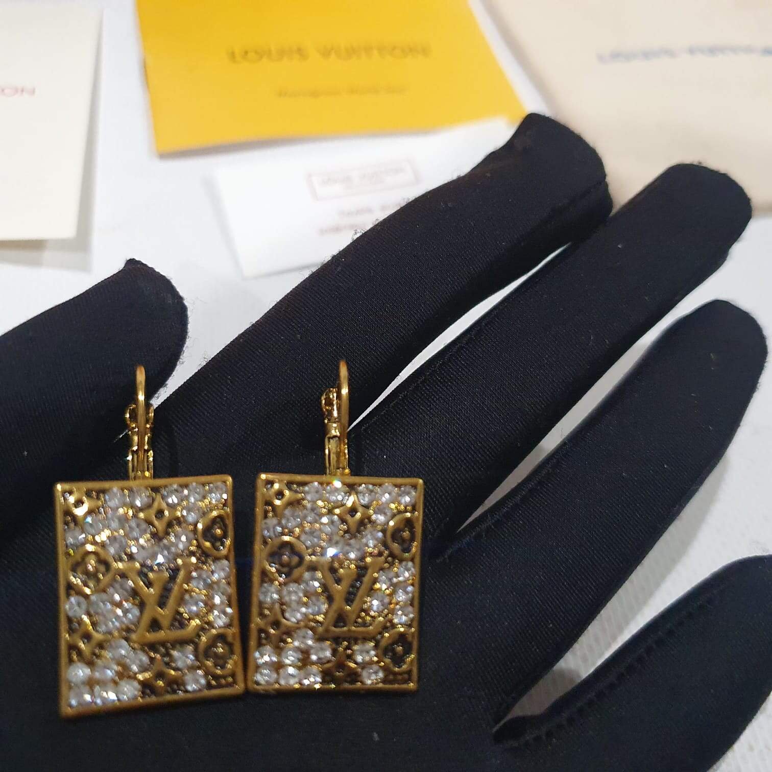 Louis Vuitton Earrings. | AlmaBagz - Image 6