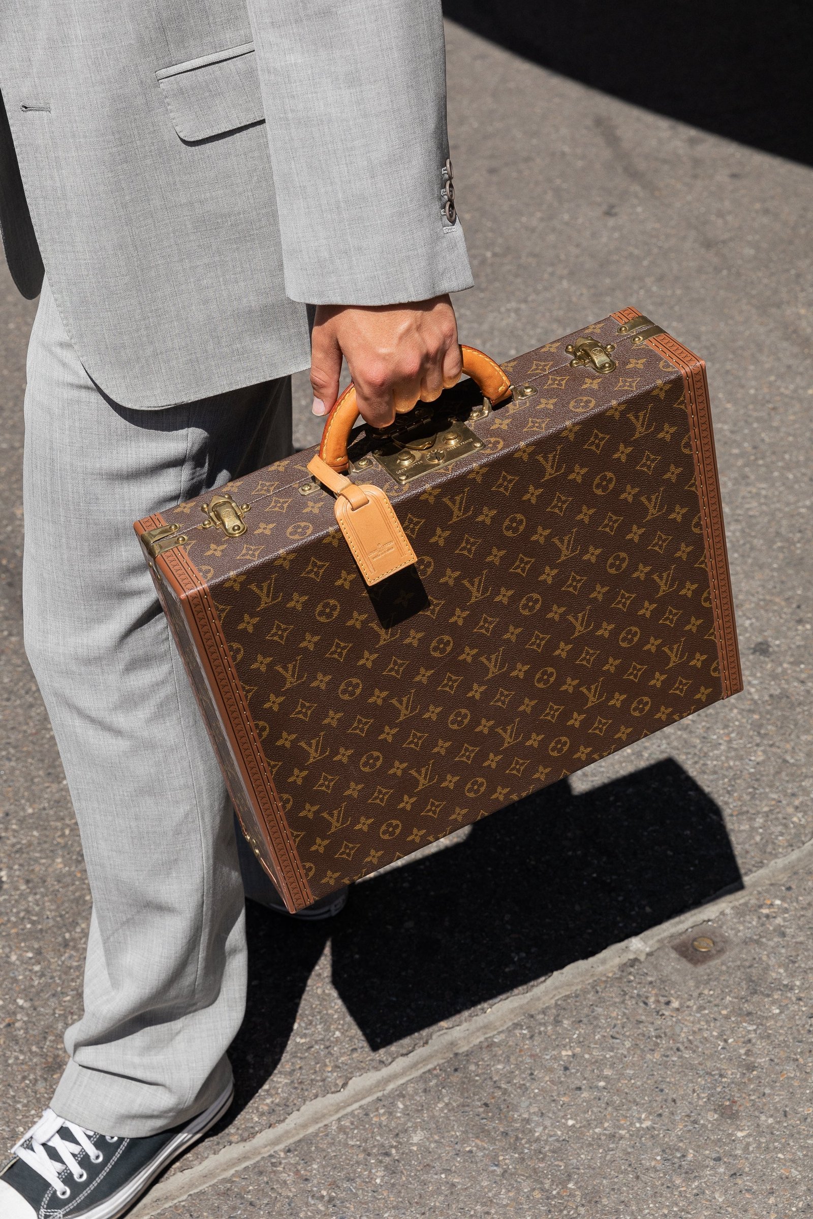 LOUIS VUITTON President Briefcase MNG | AlmaBagz - Image 5