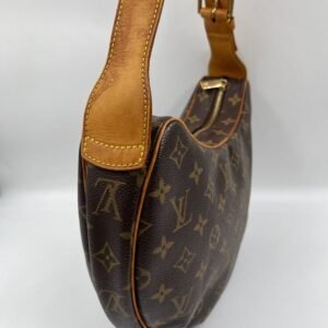 Louis Vuitton Croissant MM | AlmaBagz