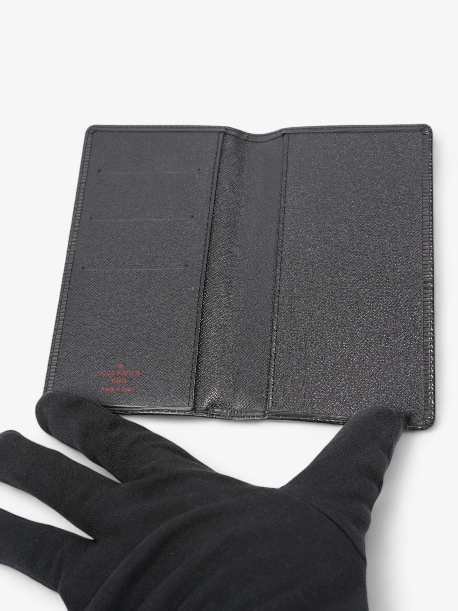 Louis Vuitton Pocket Agenda Cover Black Epi Leather | AlmaBagz - Image 4