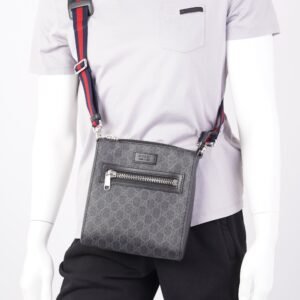 Gucci Messenger Bag Supreme Canvas Small | AlmaBagz