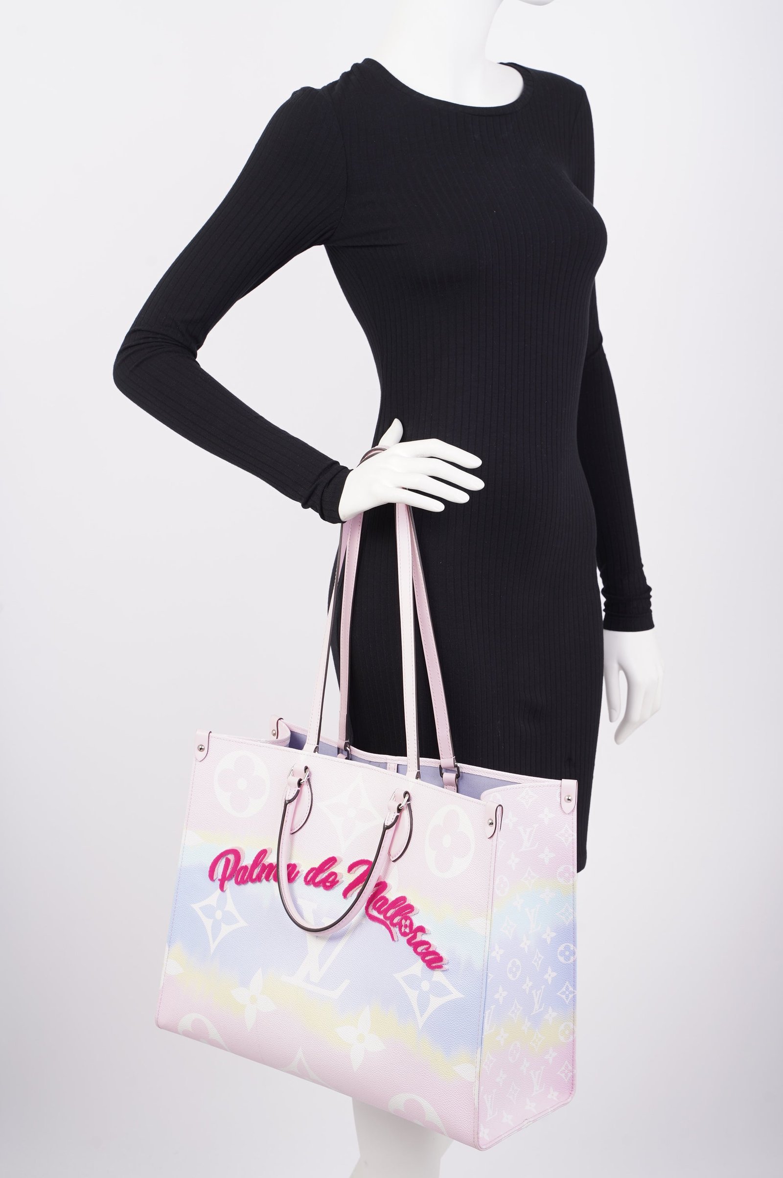 Louis Vuitton Limited Edition OnTheGo Tote Escale Monogram GM | AlmaBagz
