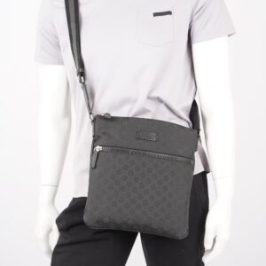 Gucci Mens GG Messenger Bag Black Small | AlmaBagz