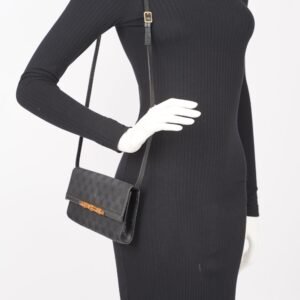 Gucci Womens Vintage Clutch Black | AlmaBagz