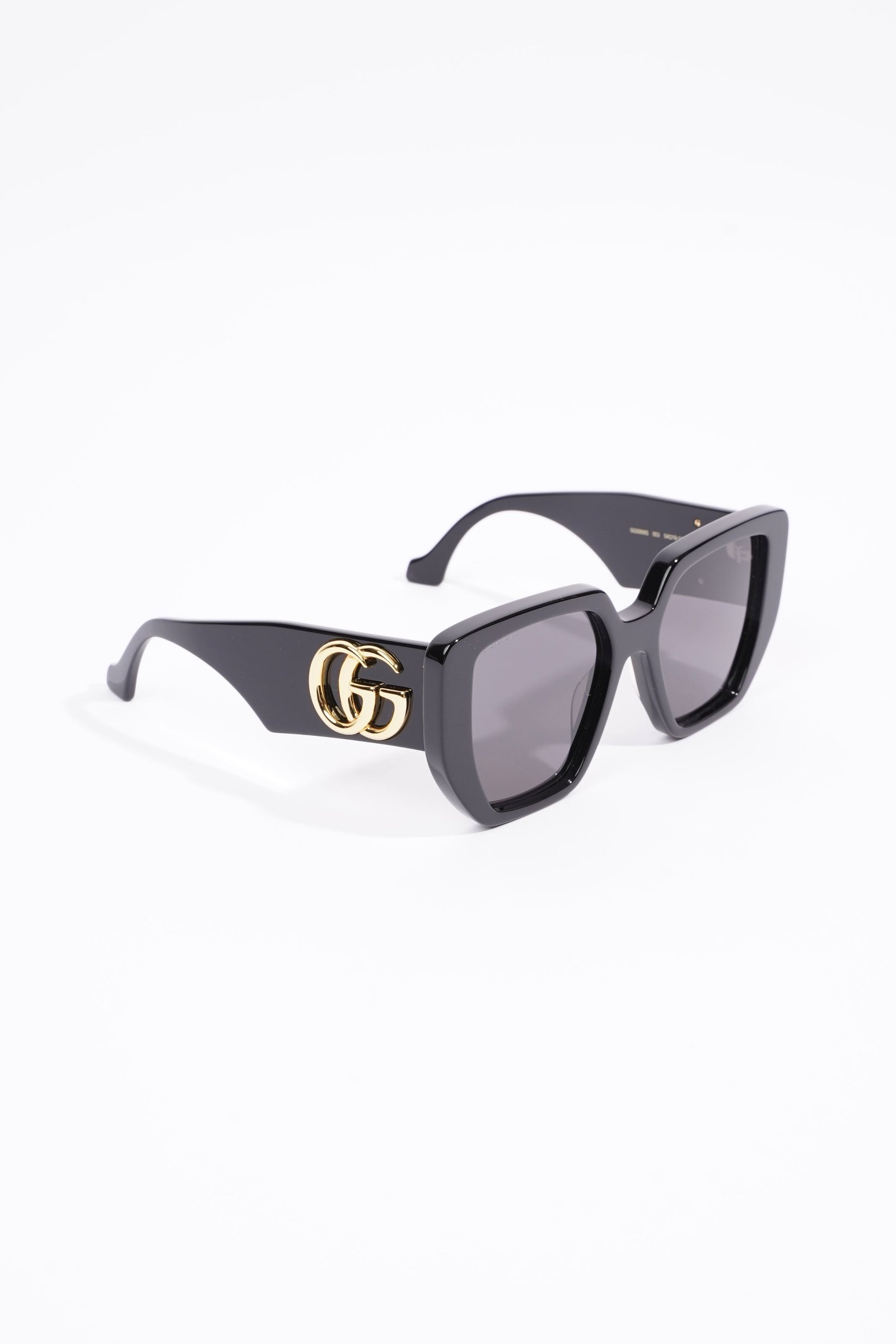 Gucci GG0956S Sunglasses Black / Gold 145 | AlmaBagz
