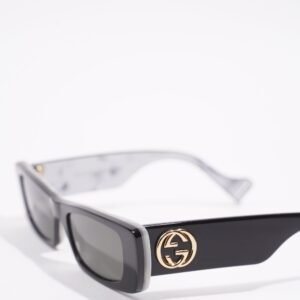 Gucci Womens GG0516S Sunglasses Black / Gold 145 | AlmaBagz