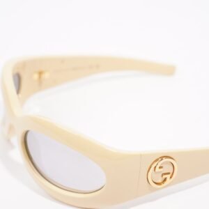 Gucci Womens Oval Mirrored Lenses Sunglasses Cream 110 | AlmaBagz