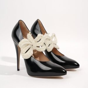 Gucci Womens Simple Pump With Pearl Bow Patent Black EU 38 / UK 5 | AlmaBagz