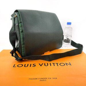 LOUIS VUITTON Shoulder Bag M30144 Taiga green Victor | AlmaBagz