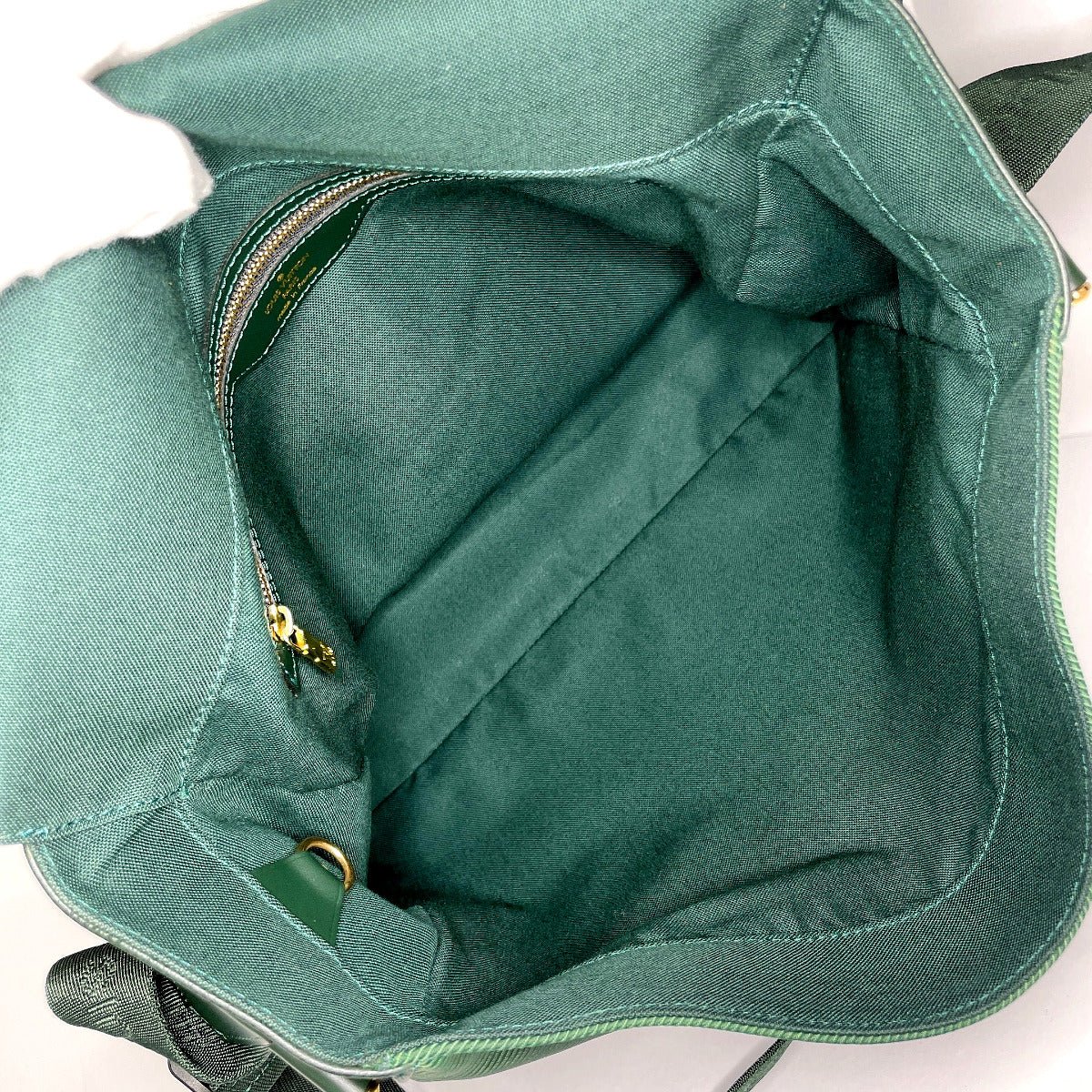 LOUIS VUITTON Shoulder Bag M30144 Taiga green Victor | AlmaBagz - Image 5