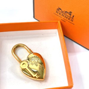 HERMES Cadena metal gold 2004 only Fantasy Heart ANNEE DE LA FANTAISIE | AlmaBagz
