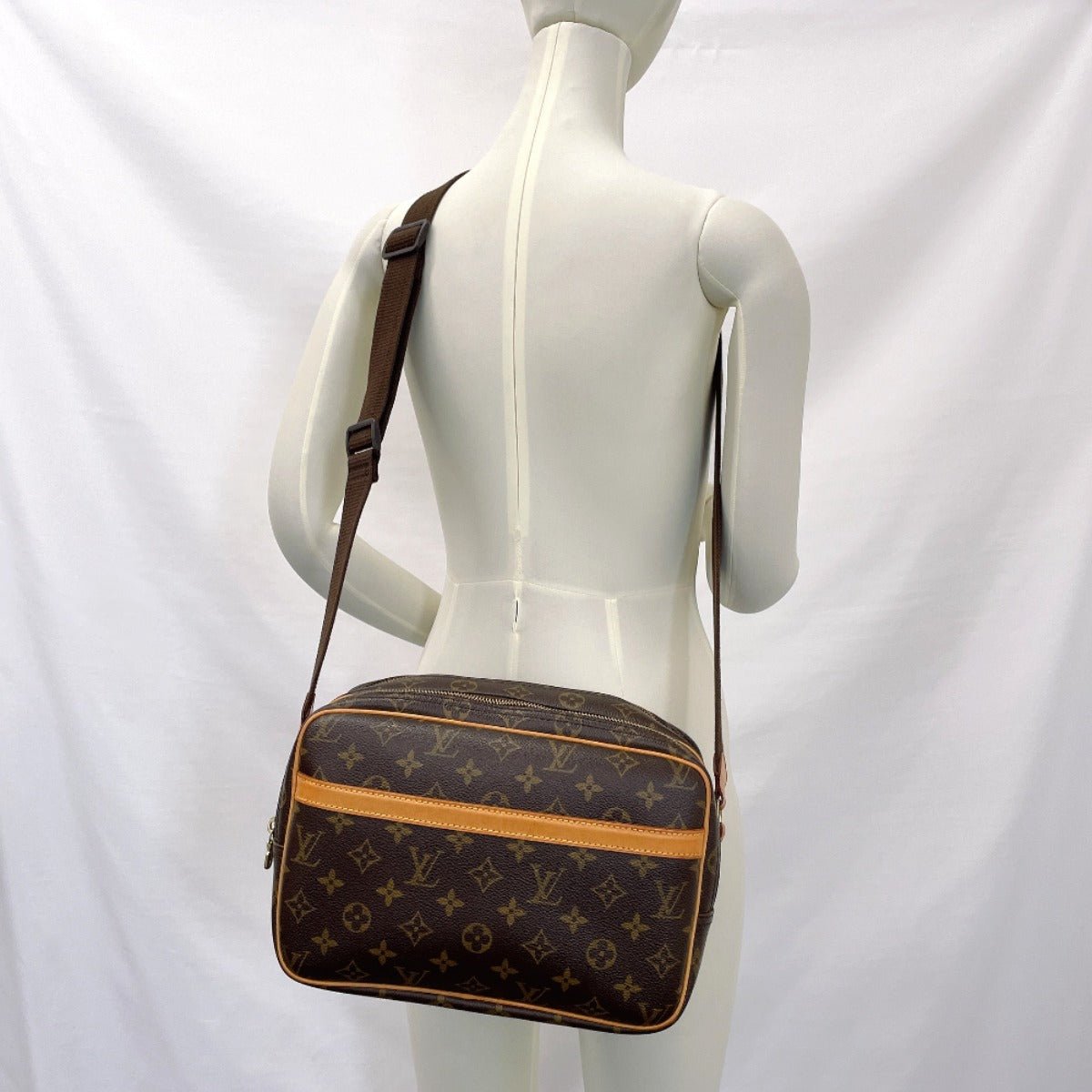 LOUIS VUITTON Shoulder Bag M45254 Monogram canvas Brown Reporter PM | AlmaBagz - Image 10