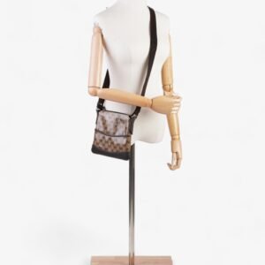 Gucci Small Messenger Beige And Ebony GG Supreme PVC | AlmaBagz