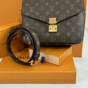 Louis Vuitton - Sac pochette Métis | AlmaBagz