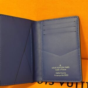 Louis Vuitton - Porte carte | AlmaBagz