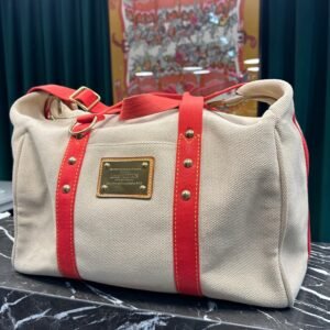 Louis Vuitton - Grand sac Antigua | AlmaBagz