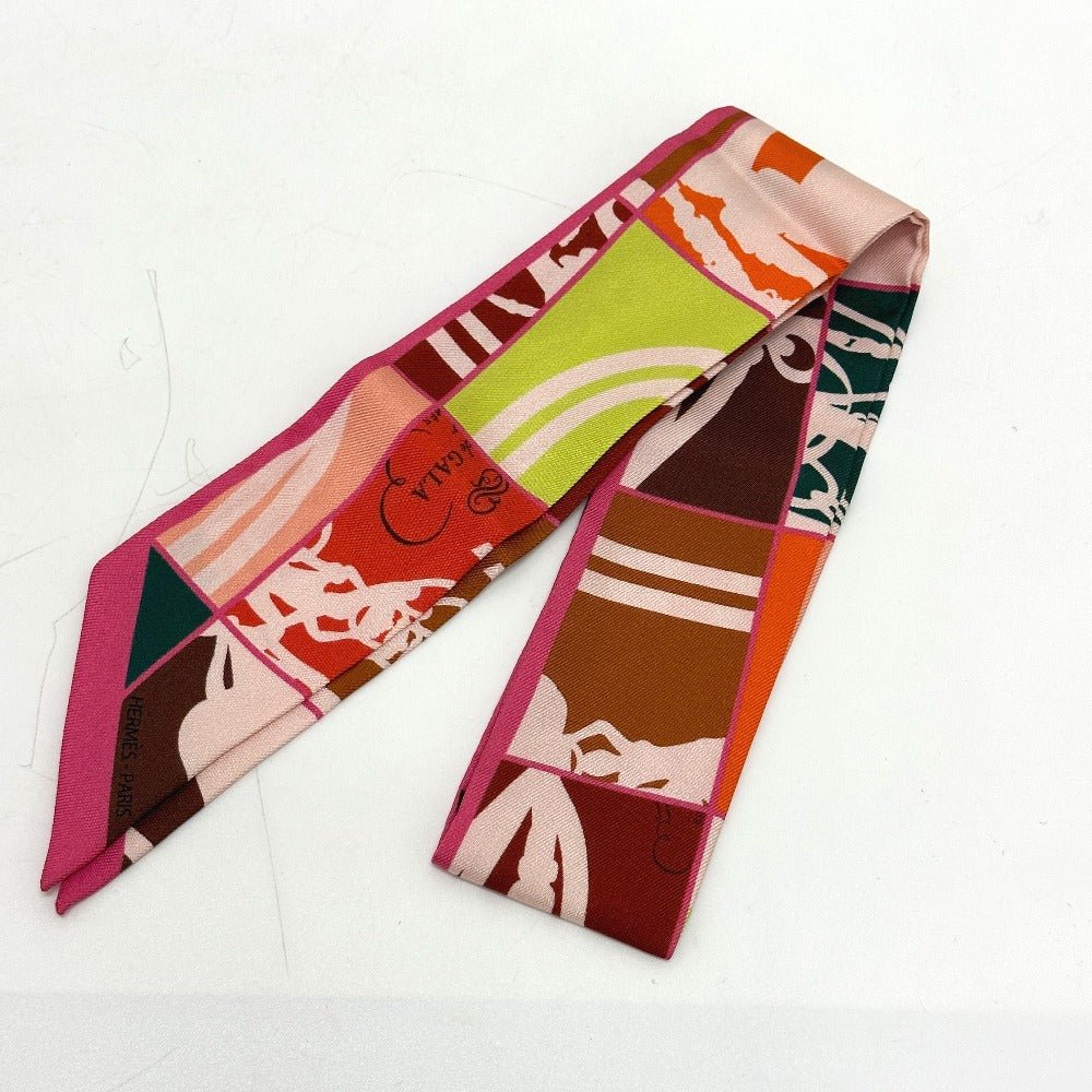 HERMES scarf silk Pink type chaos En Desordre GALA Women Used | AlmaBagz