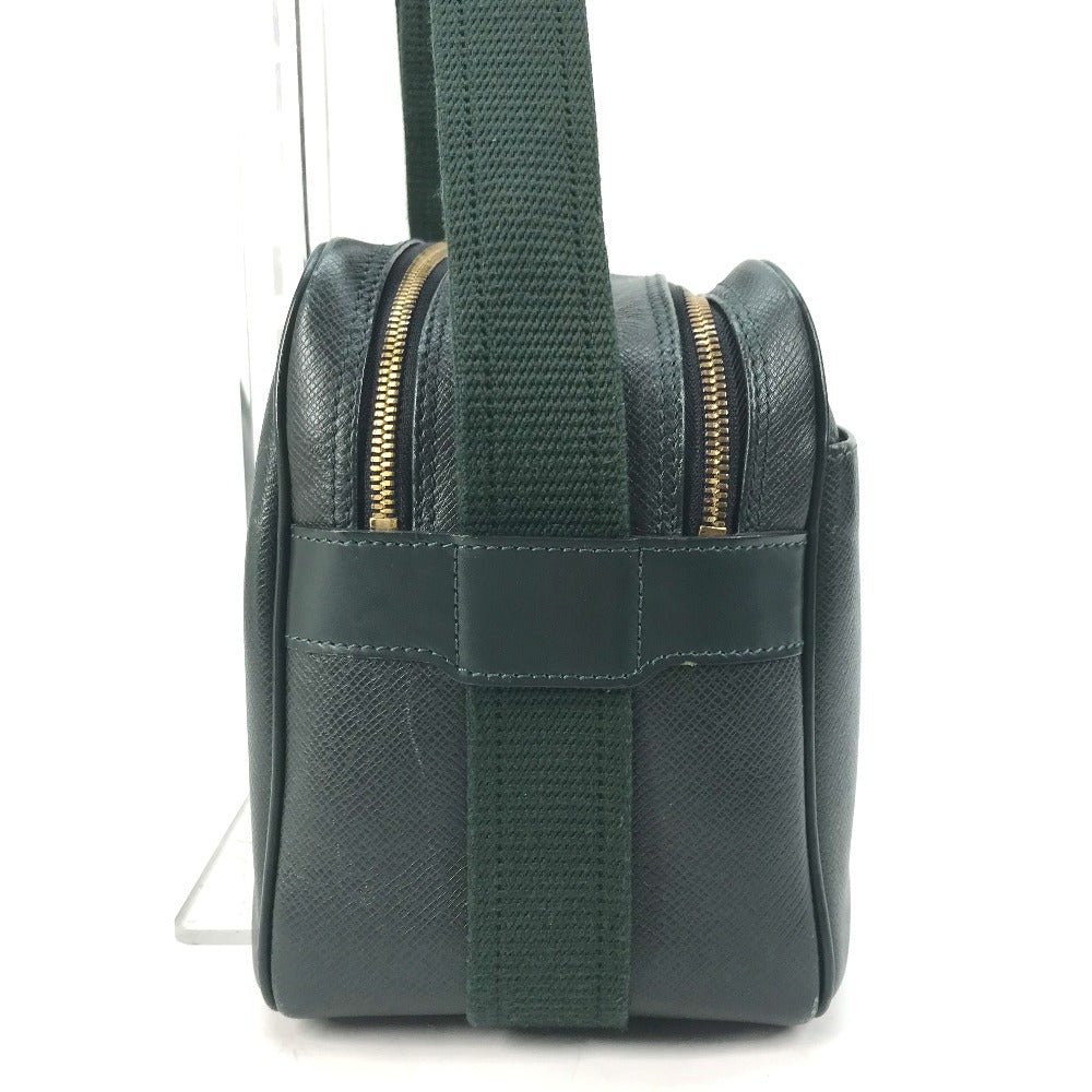 LOUIS VUITTON Shoulder Bag M30154 Taiga Leather green Taiga Reporter PM | AlmaBagz - Image 2
