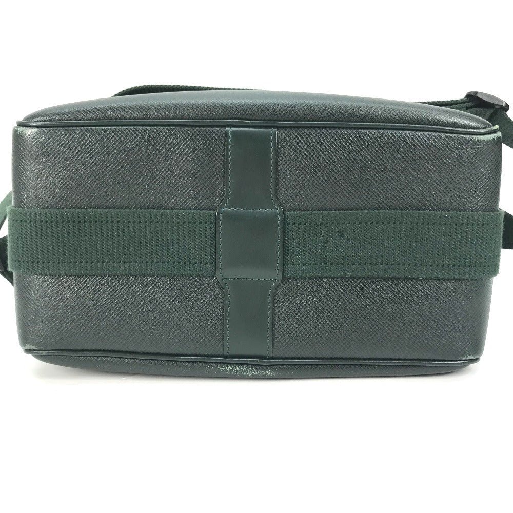 LOUIS VUITTON Shoulder Bag M30154 Taiga Leather green Taiga Reporter PM | AlmaBagz - Image 6