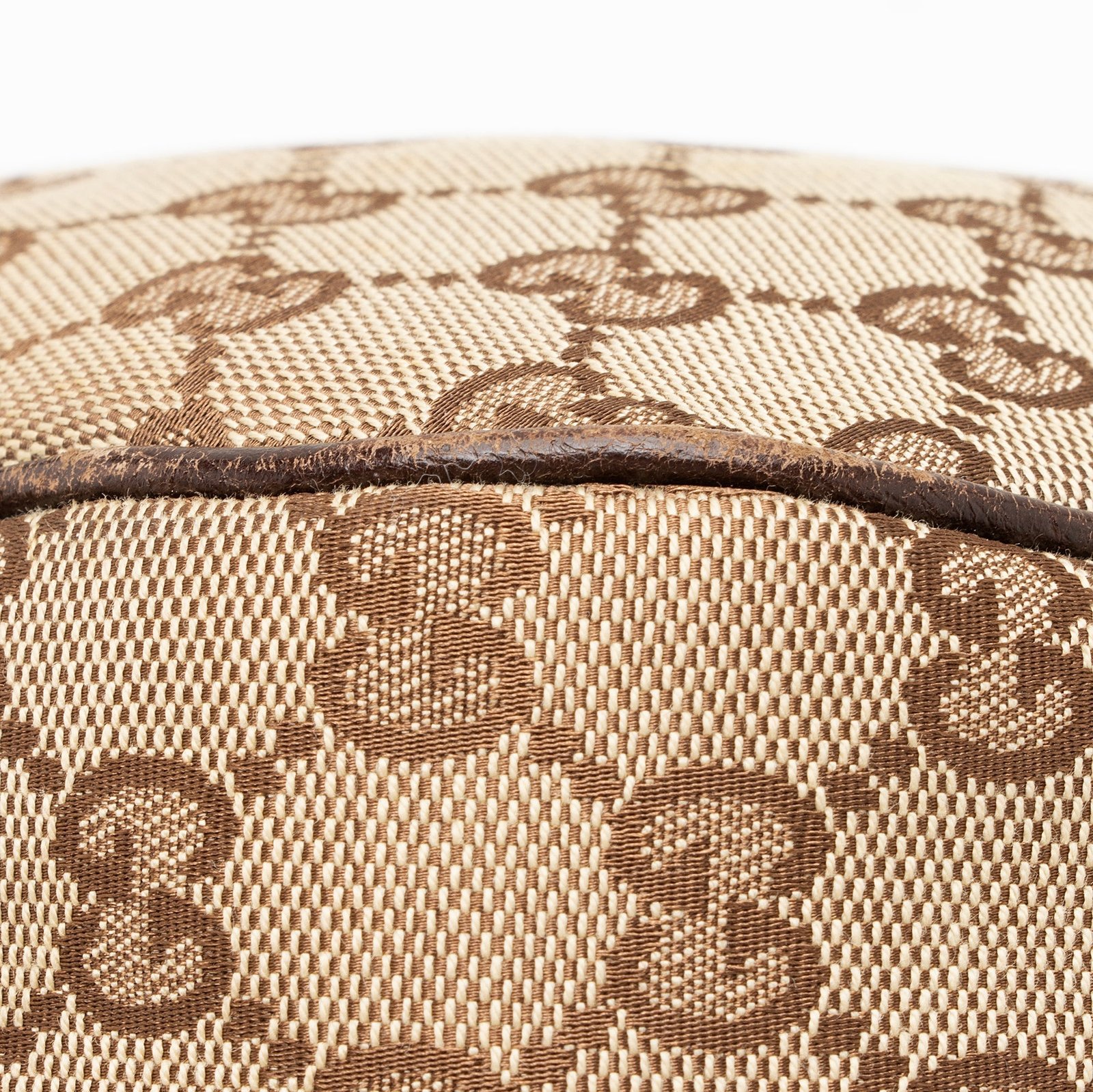 Gucci  GG Canvas Small Hobo (SHF-hNMTP5) | AlmaBagz - Image 21