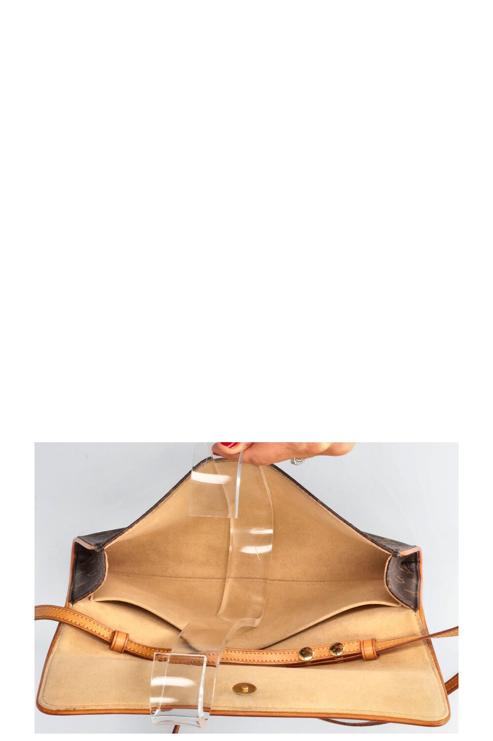 LOUIS VUITTON Pochette Twin GM MNG | AlmaBagz - Image 9