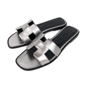 Hermes Metallic Silver Oran Sandals 39 | AlmaBagz