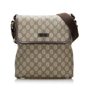 Gucci GG Supreme Crossbody Bag | AlmaBagz