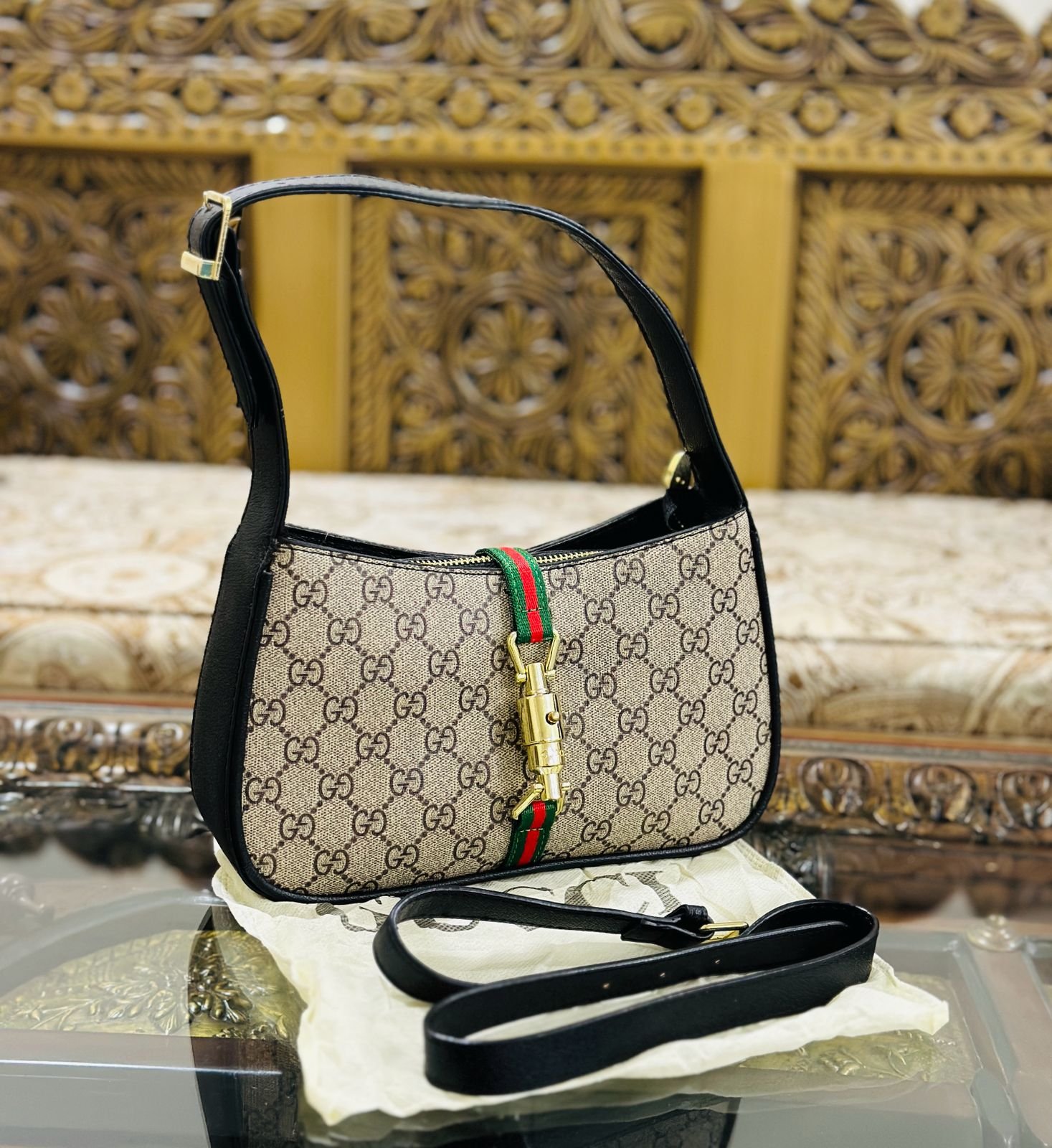 High-Quality GUCCI Shoulder Bag | Stylish & Versatile (black 3) | AlmaBagz