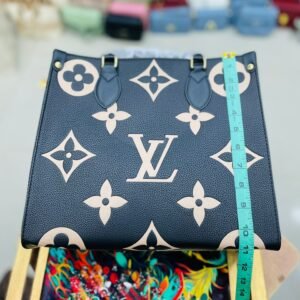 Louis Vuitton On The Go Medium Women’s Bag (White/Green) | AlmaBagz