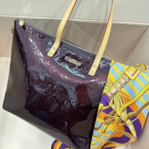 Louis Vuitton - Sac Cabas amarante | AlmaBagz