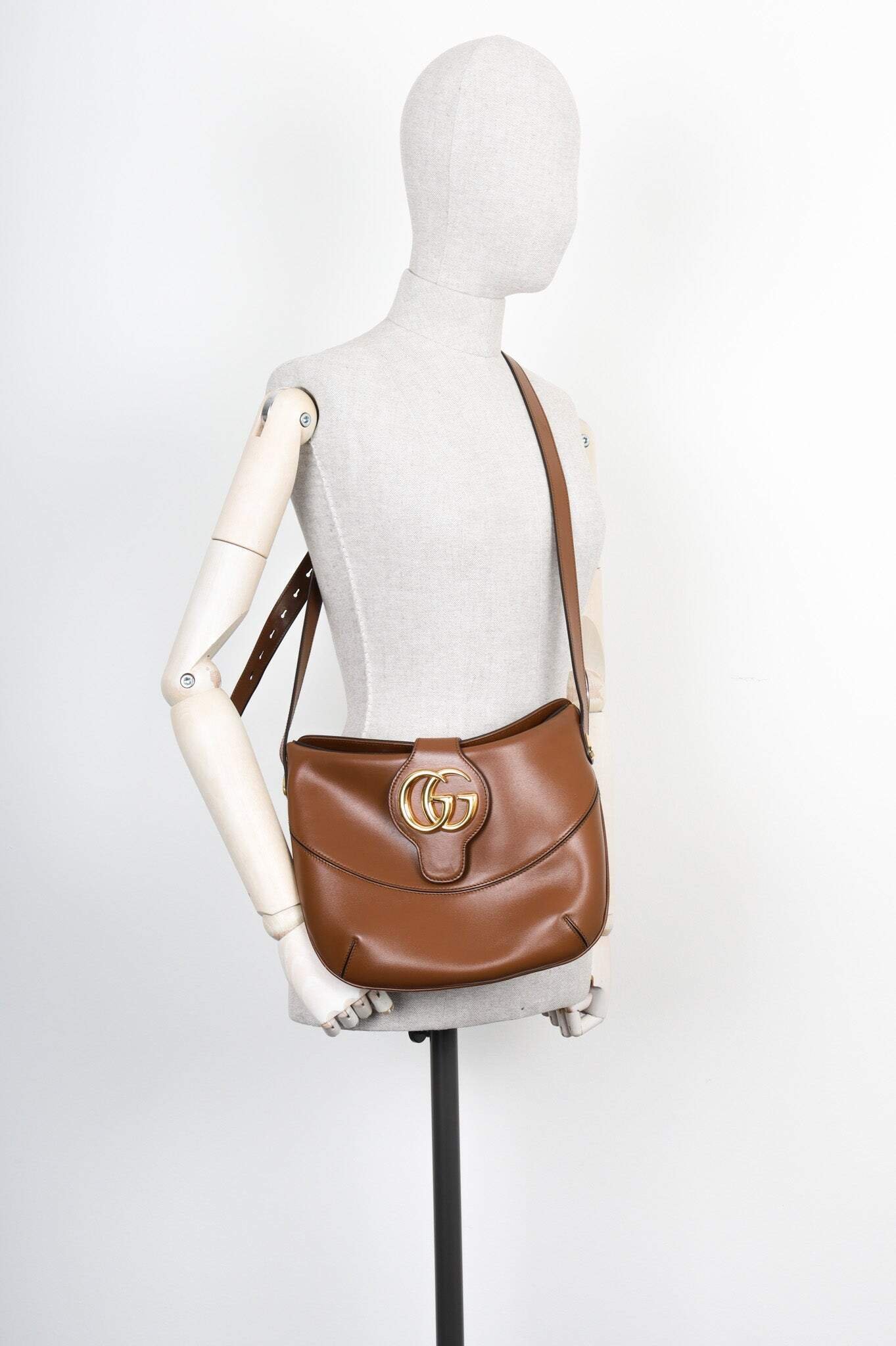 GUCCI Arli Crossbody Bag Brown | AlmaBagz